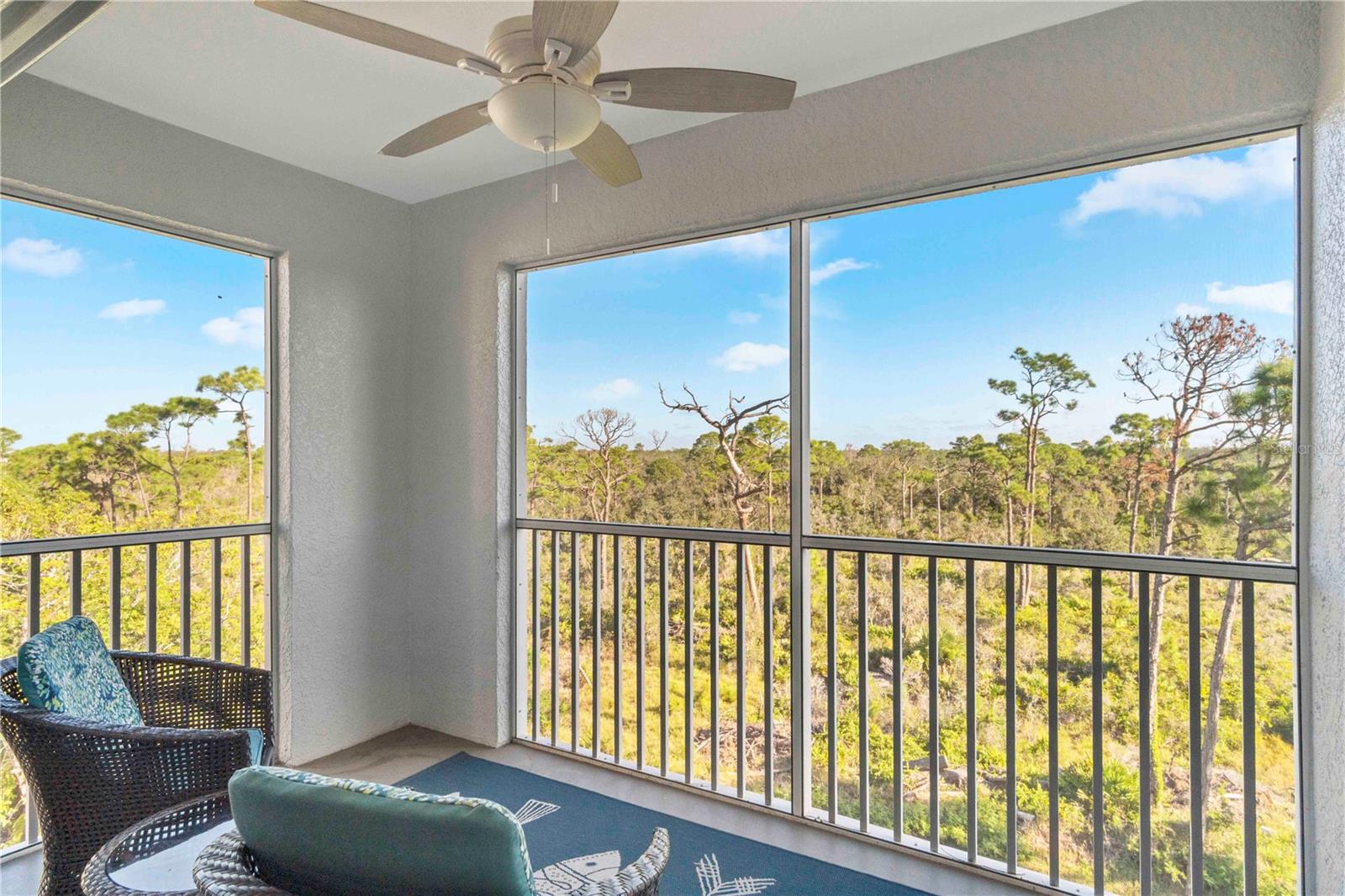 Image 14 of 77 For 8409 Placida Road 405