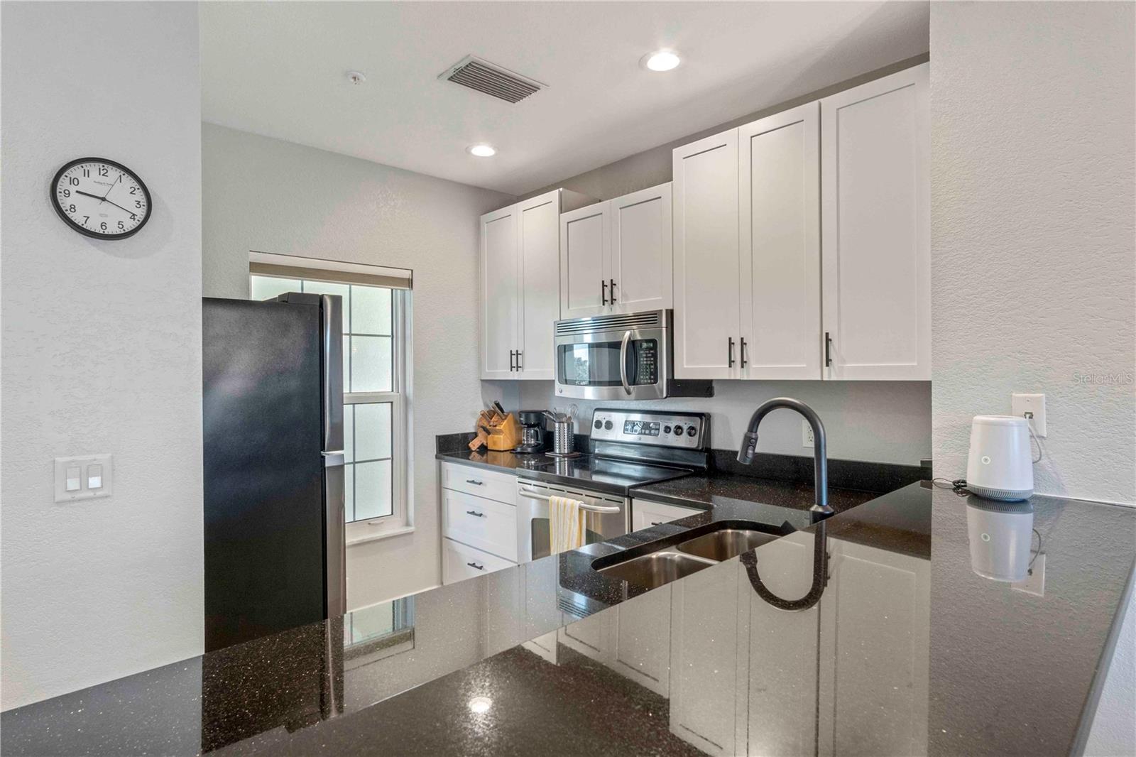 Image 20 of 77 For 8409 Placida Road 405
