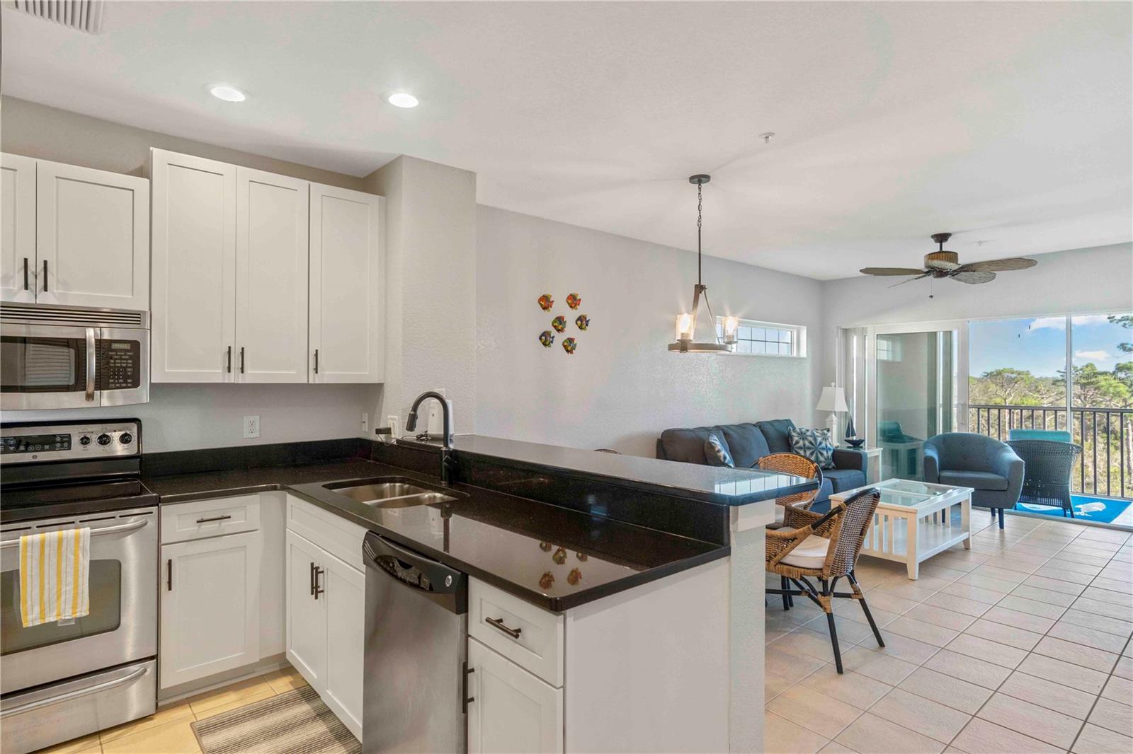 Image 21 of 77 For 8409 Placida Road 405
