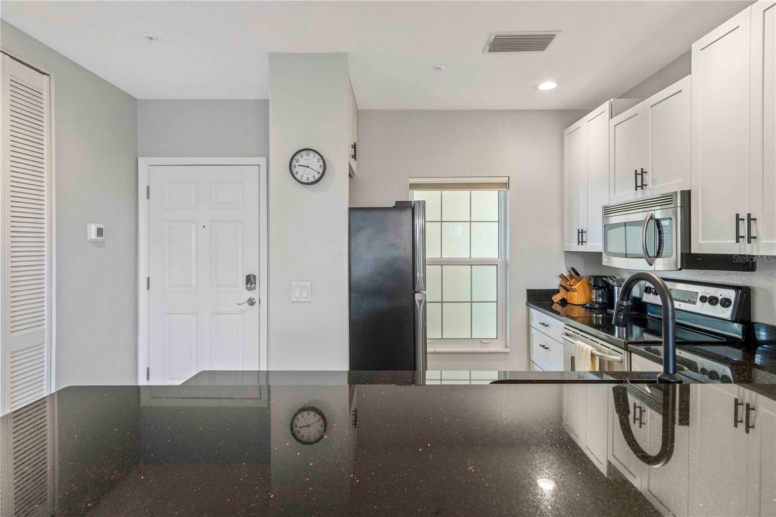 Image 22 of 77 For 8409 Placida Road 405