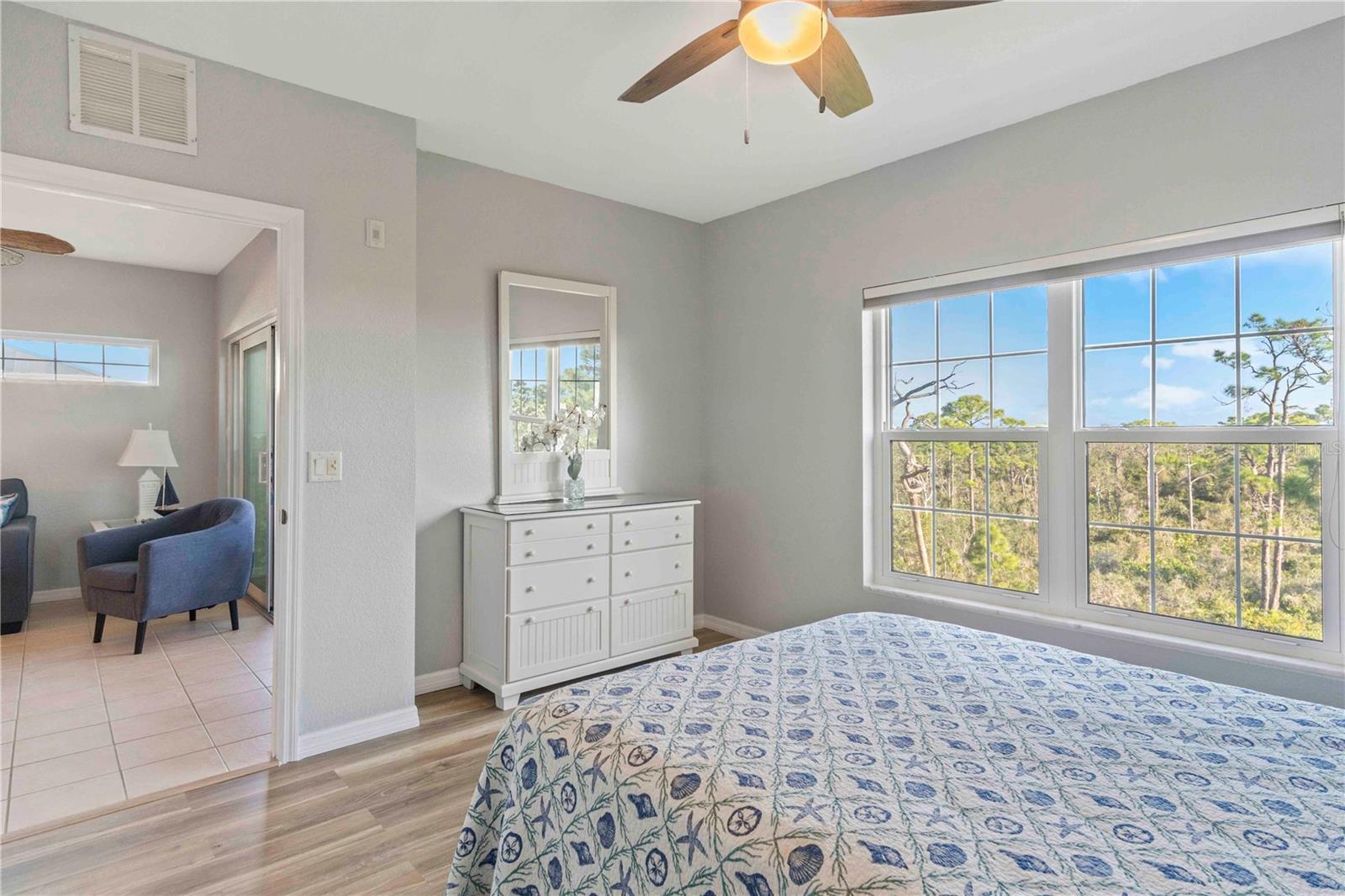 Image 37 of 77 For 8409 Placida Road 405
