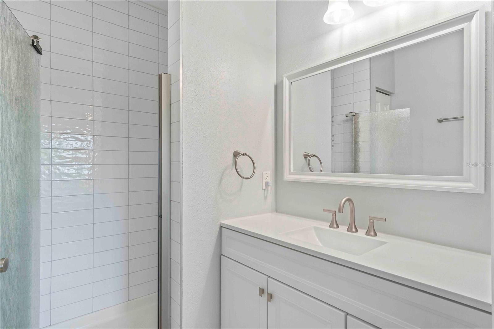Image 40 of 77 For 8409 Placida Road 405
