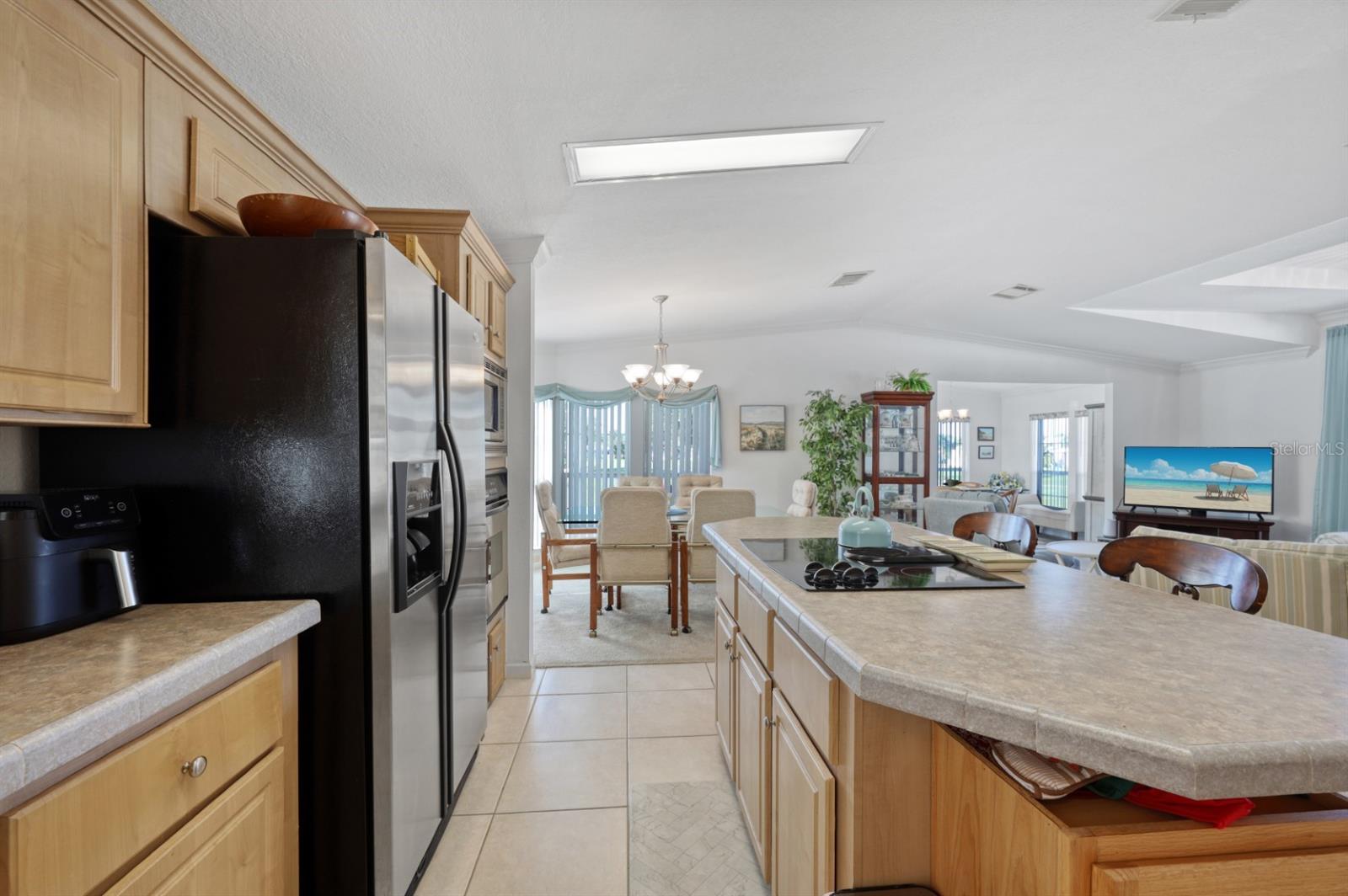 Image 14 of 100 For 2100 Kings Highway 920