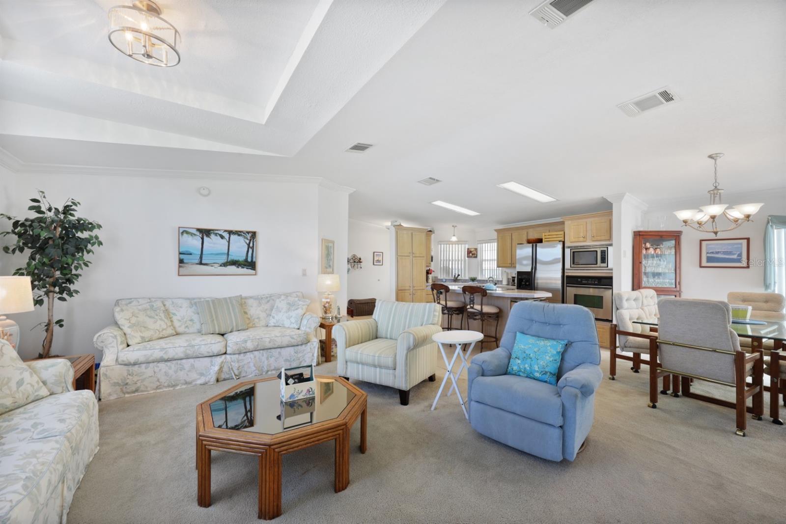 Image 19 of 100 For 2100 Kings Highway 920