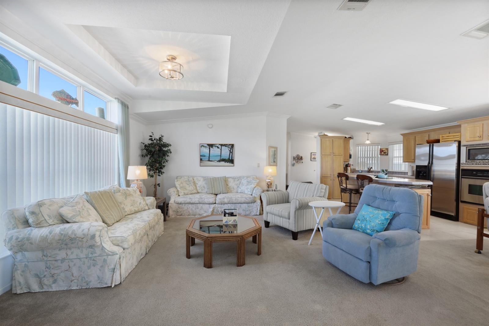 Image 20 of 100 For 2100 Kings Highway 920