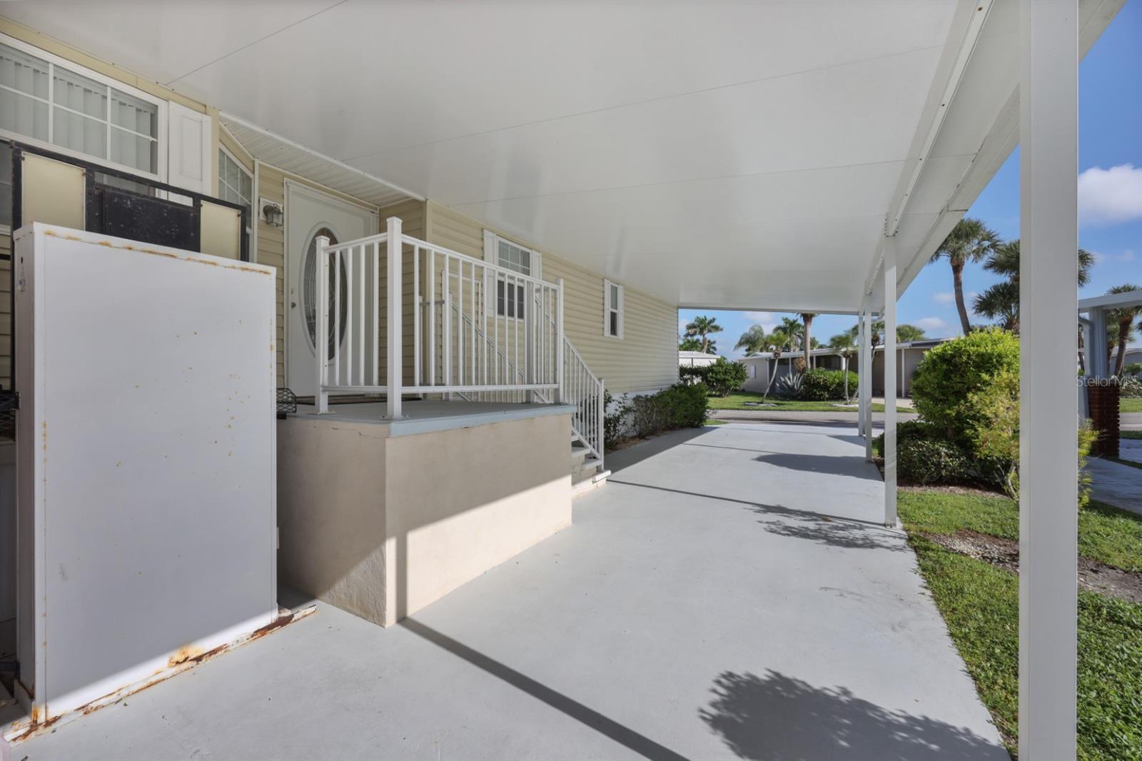 Image 38 of 100 For 2100 Kings Highway 920