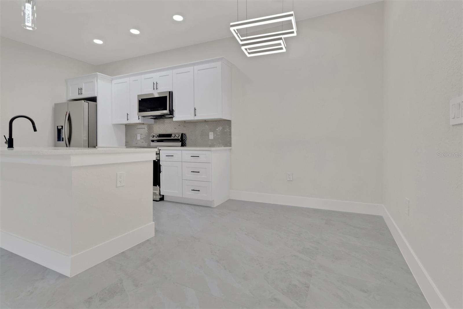 Image 10 of 37 For 4501-4503 15th Street Sw