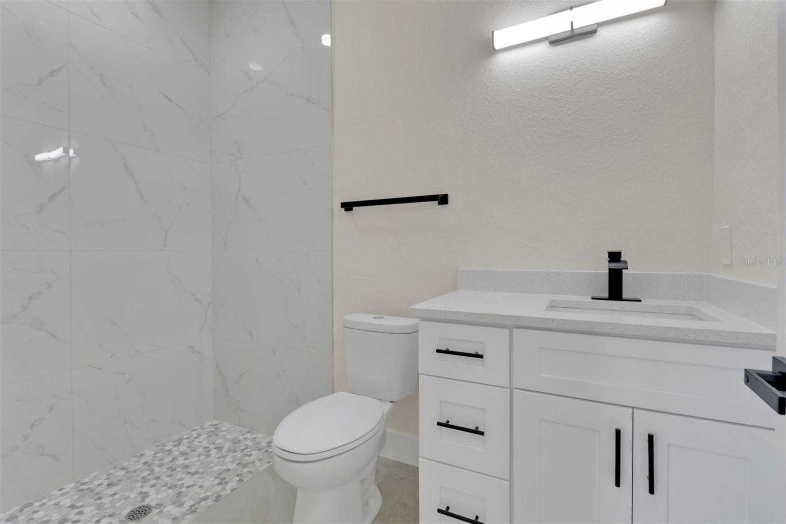 Image 13 of 37 For 4501-4503 15th Street Sw