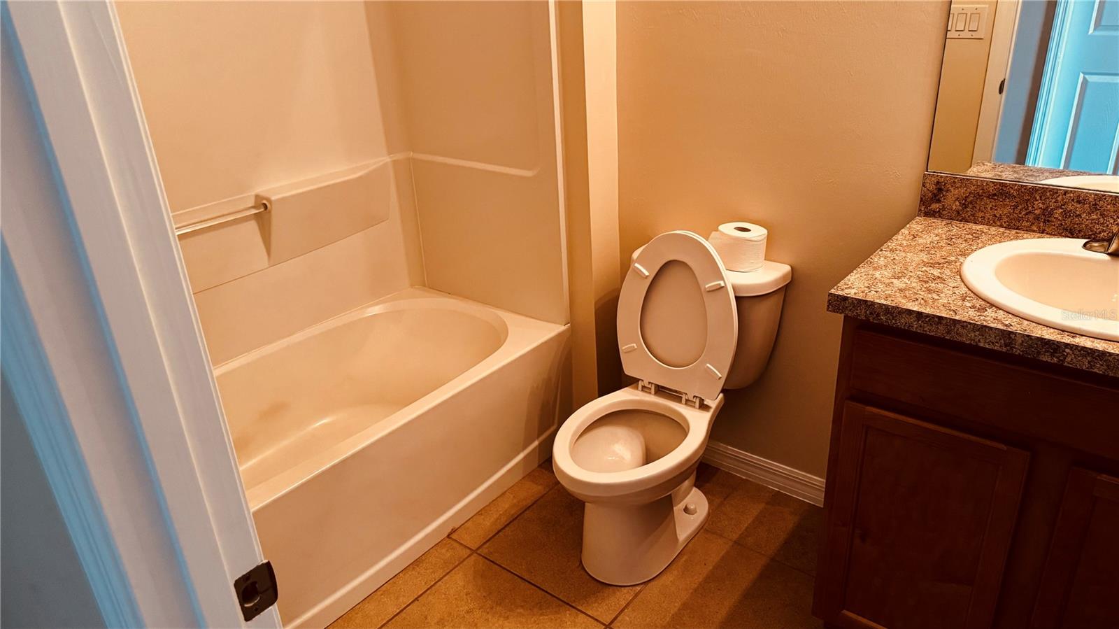 Image 13 of 18 For 7633 Lenox Circle