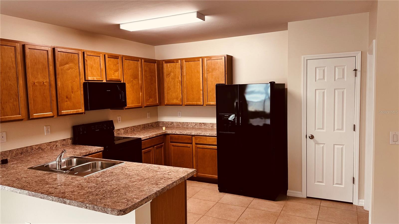 Image 17 of 18 For 7633 Lenox Circle