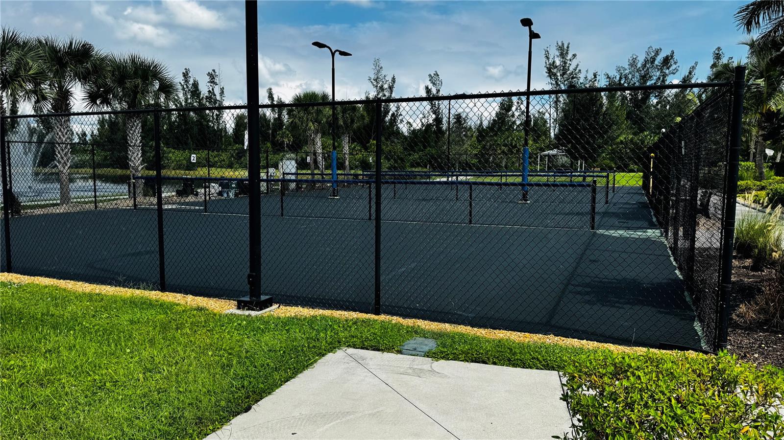 Image 6 of 18 For 7633 Lenox Circle