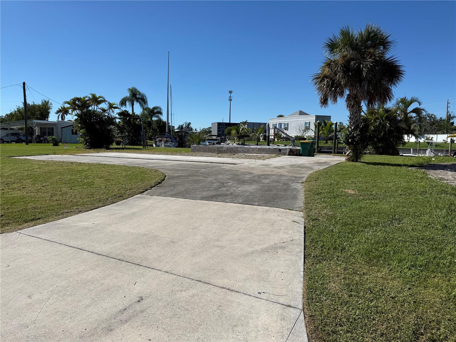 Image 15 of 20 For 4175 Bardot Road