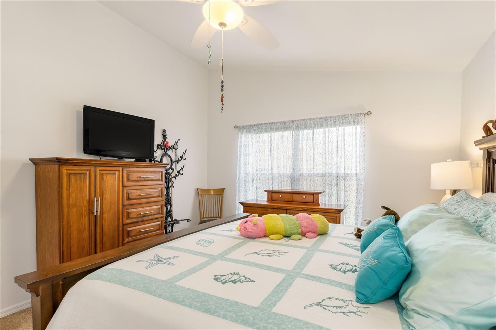 Image 20 of 42 For 24167 Buckingham Way