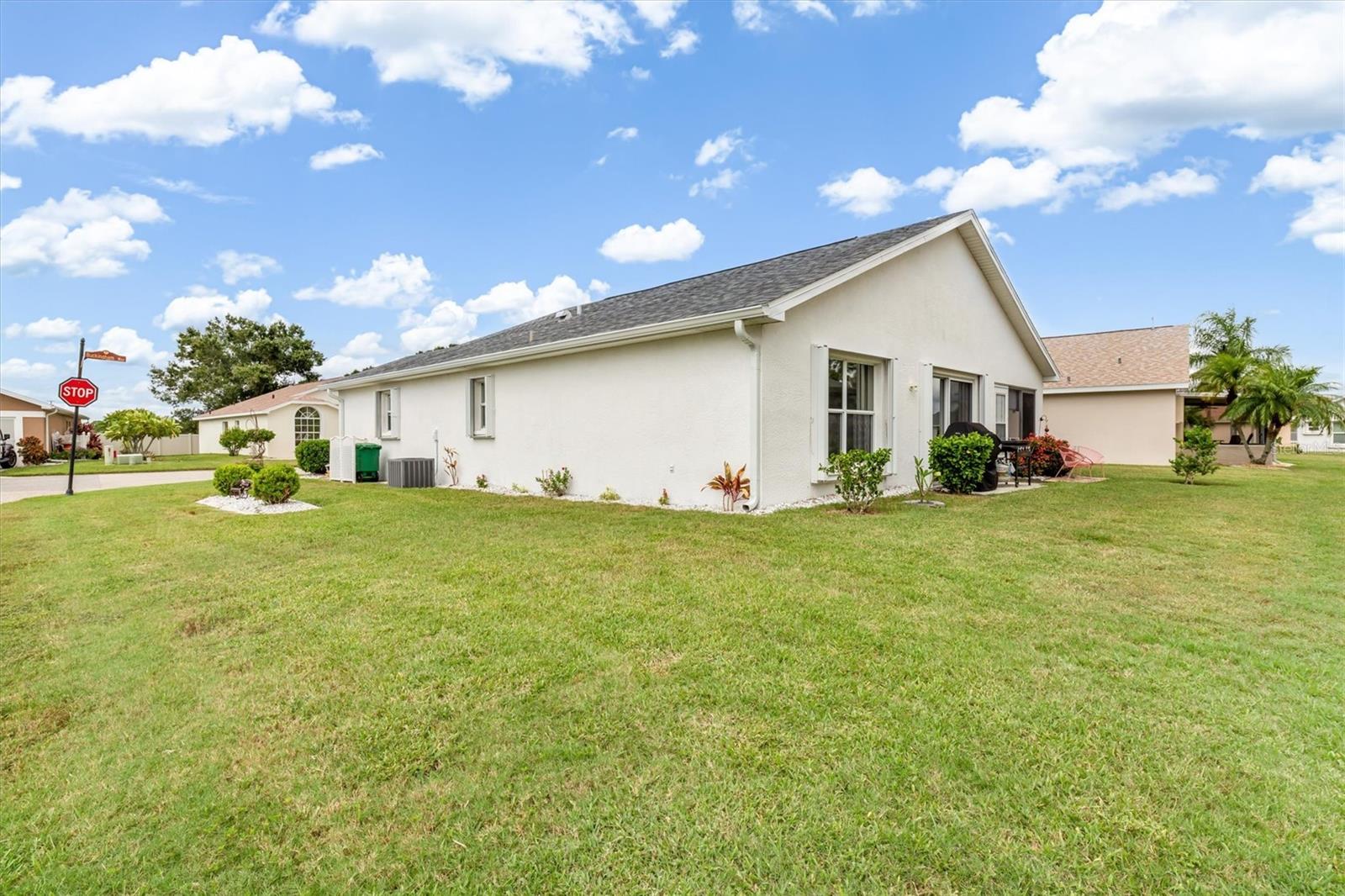 Image 26 of 42 For 24167 Buckingham Way