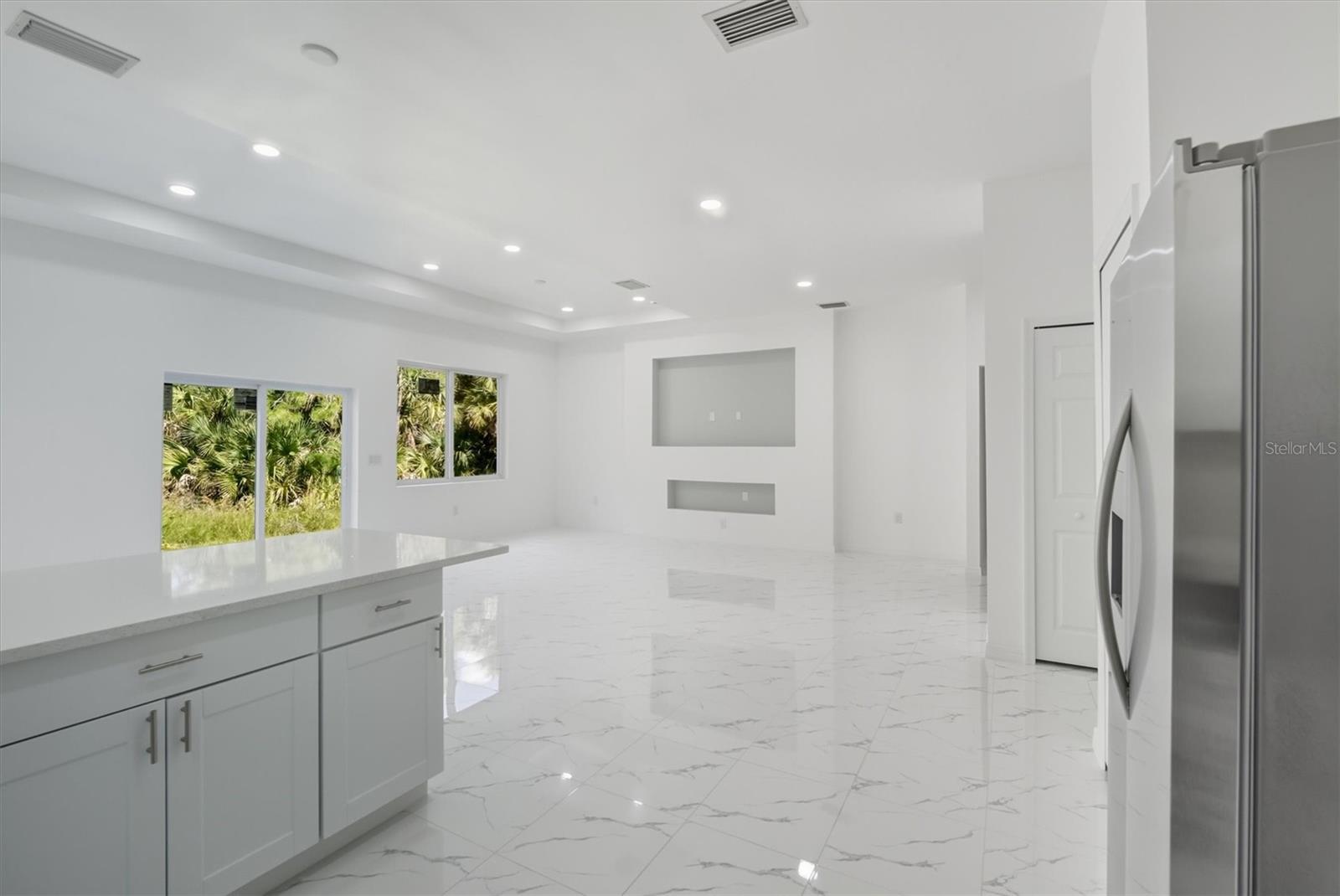 Image 12 of 61 For 26248 Eager Road