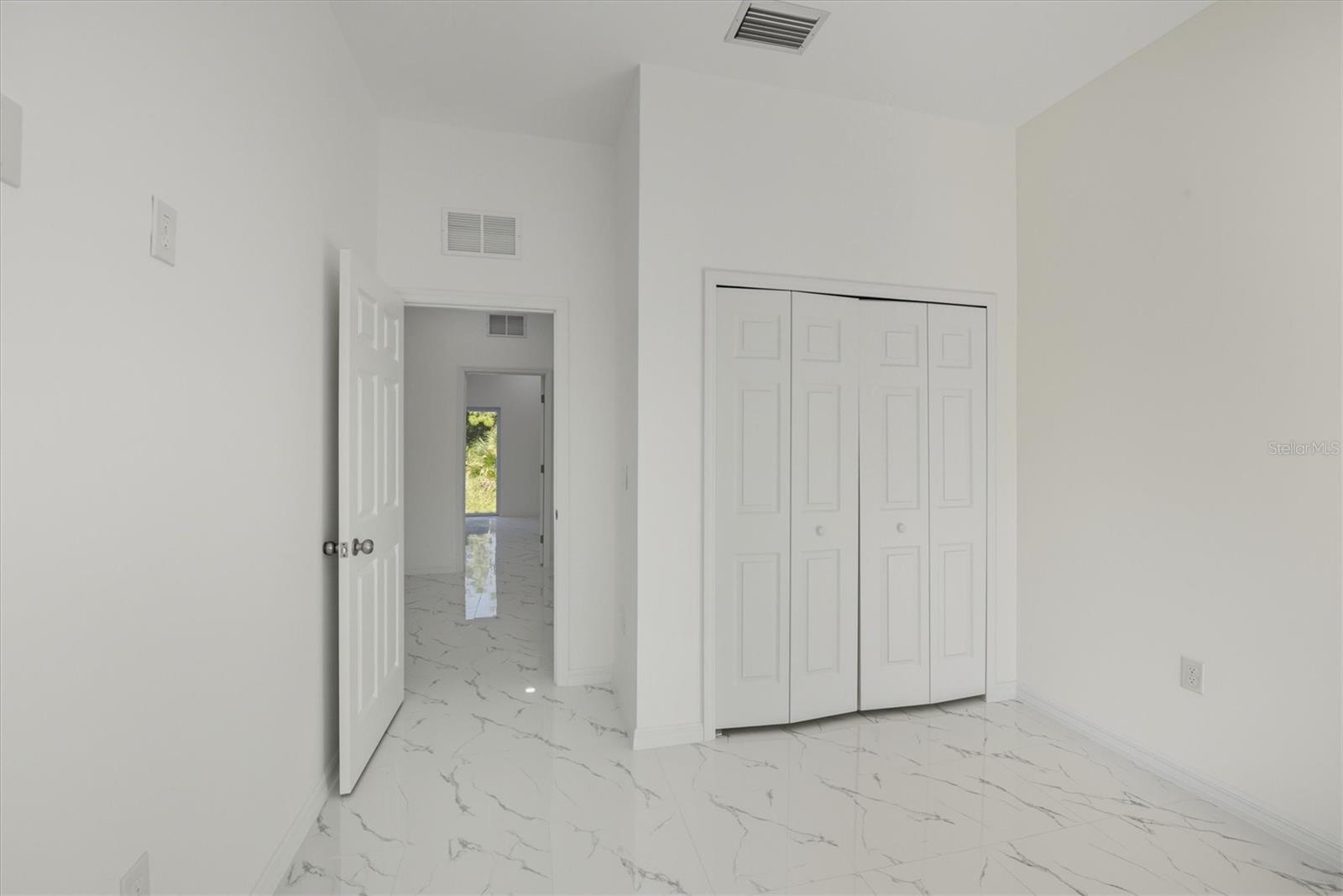 Image 35 of 61 For 26248 Eager Road