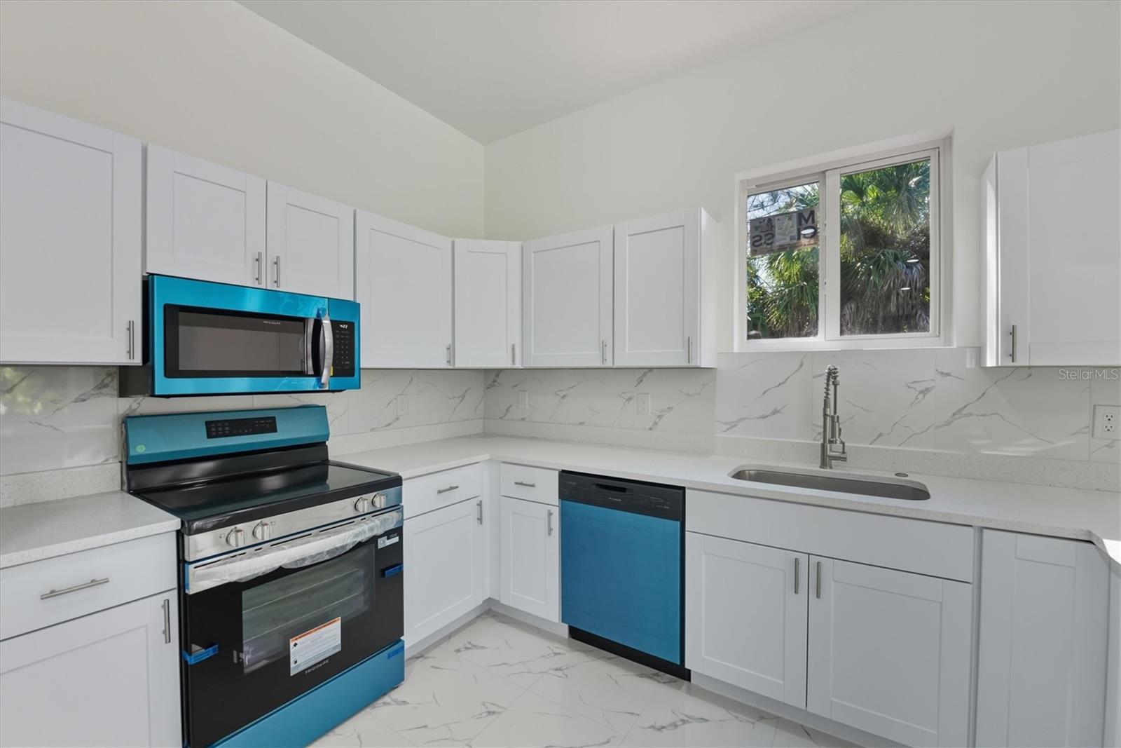 Image 39 of 61 For 26248 Eager Road