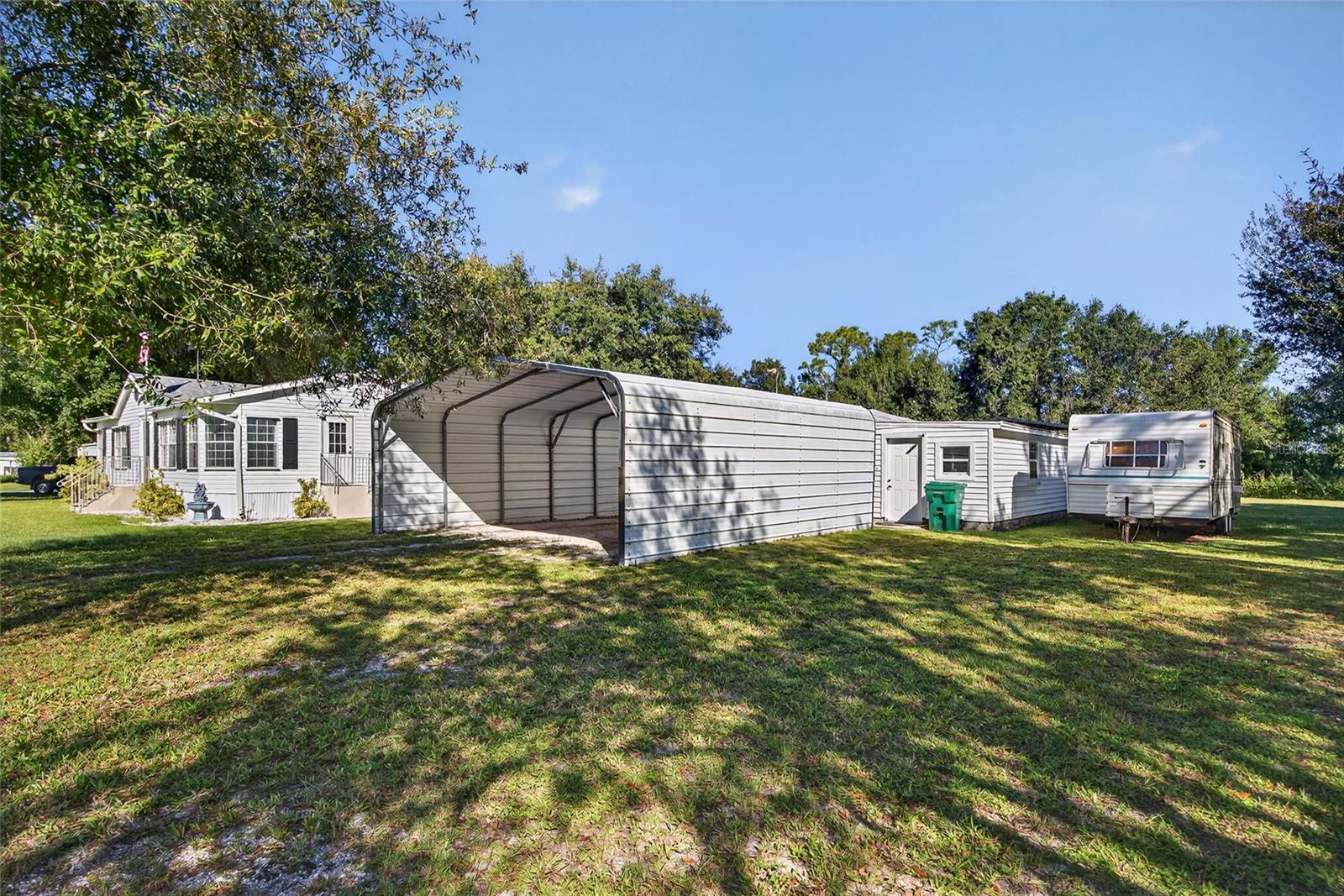 Image 19 of 26 For 5504 Swaying Palm Drive