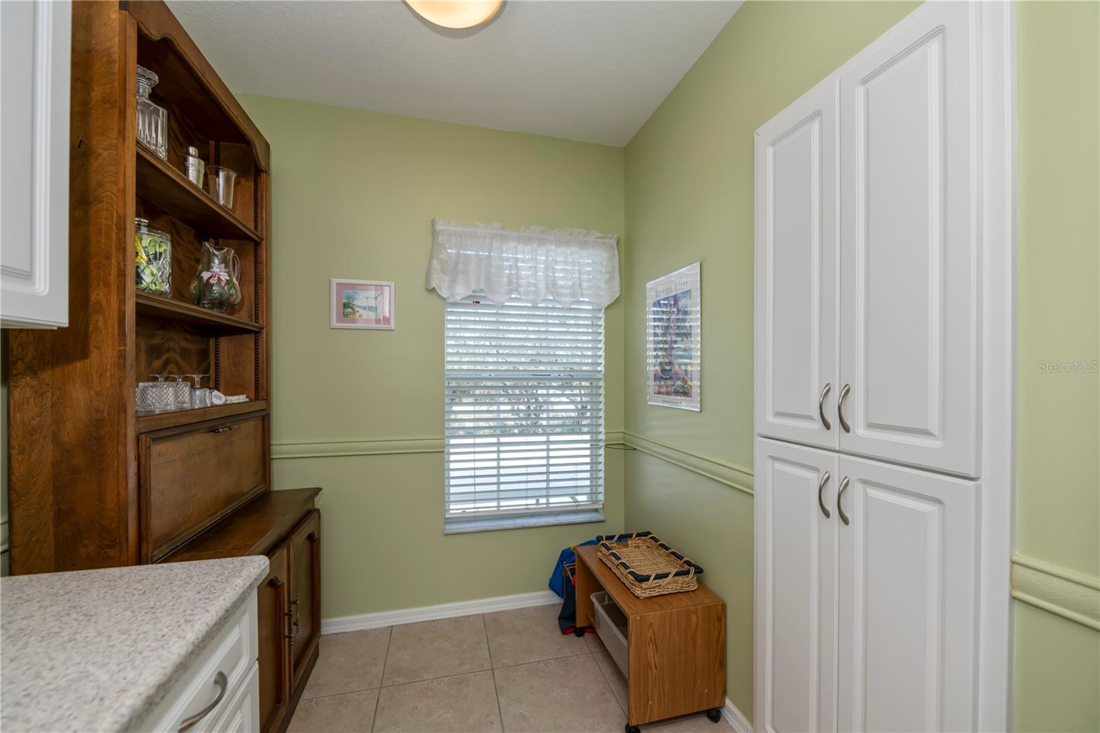 Image 24 of 79 For 19345 Water Oak Drive 208