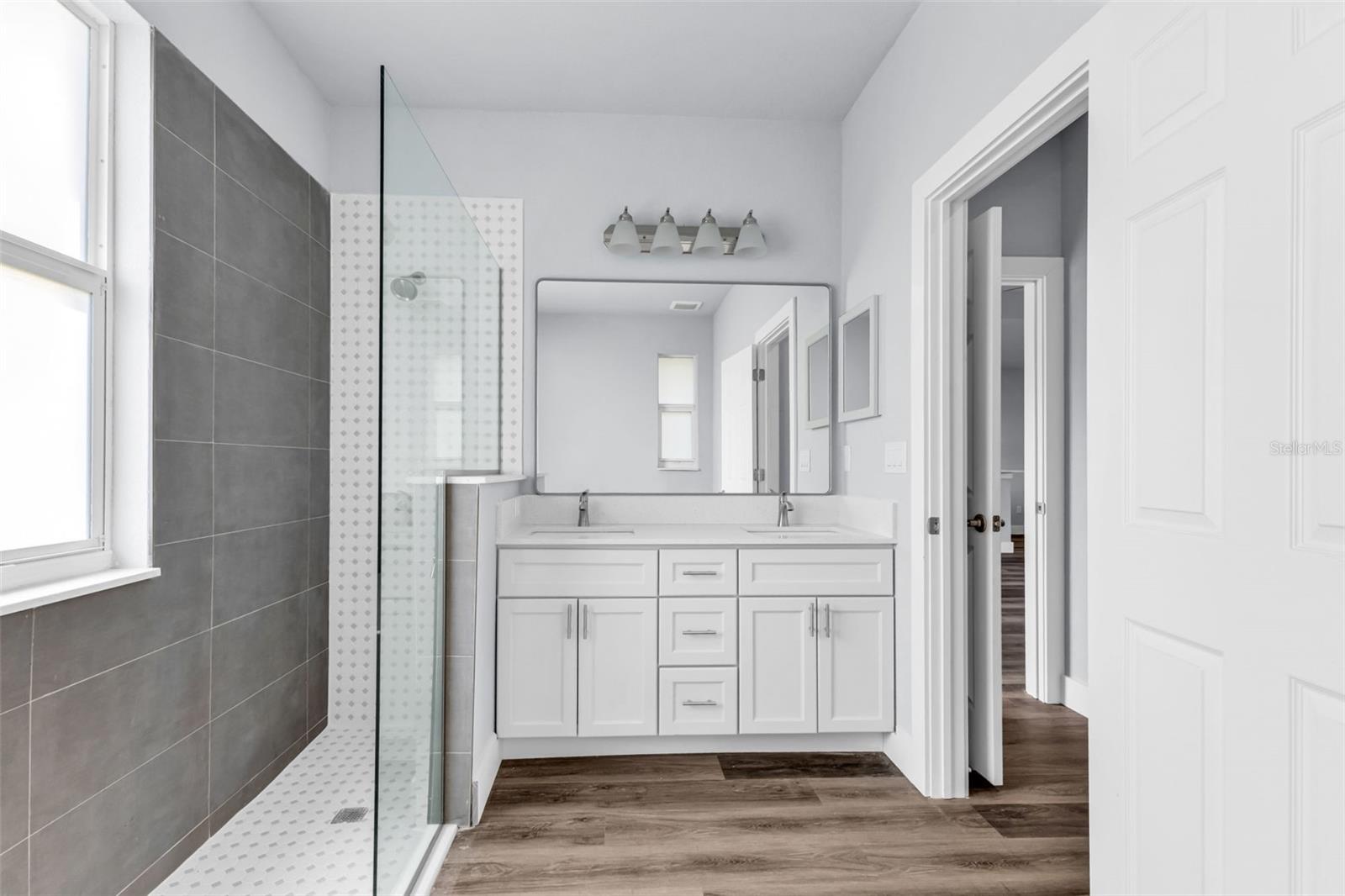 Image 32 of 51 For 3297 Swanee Road