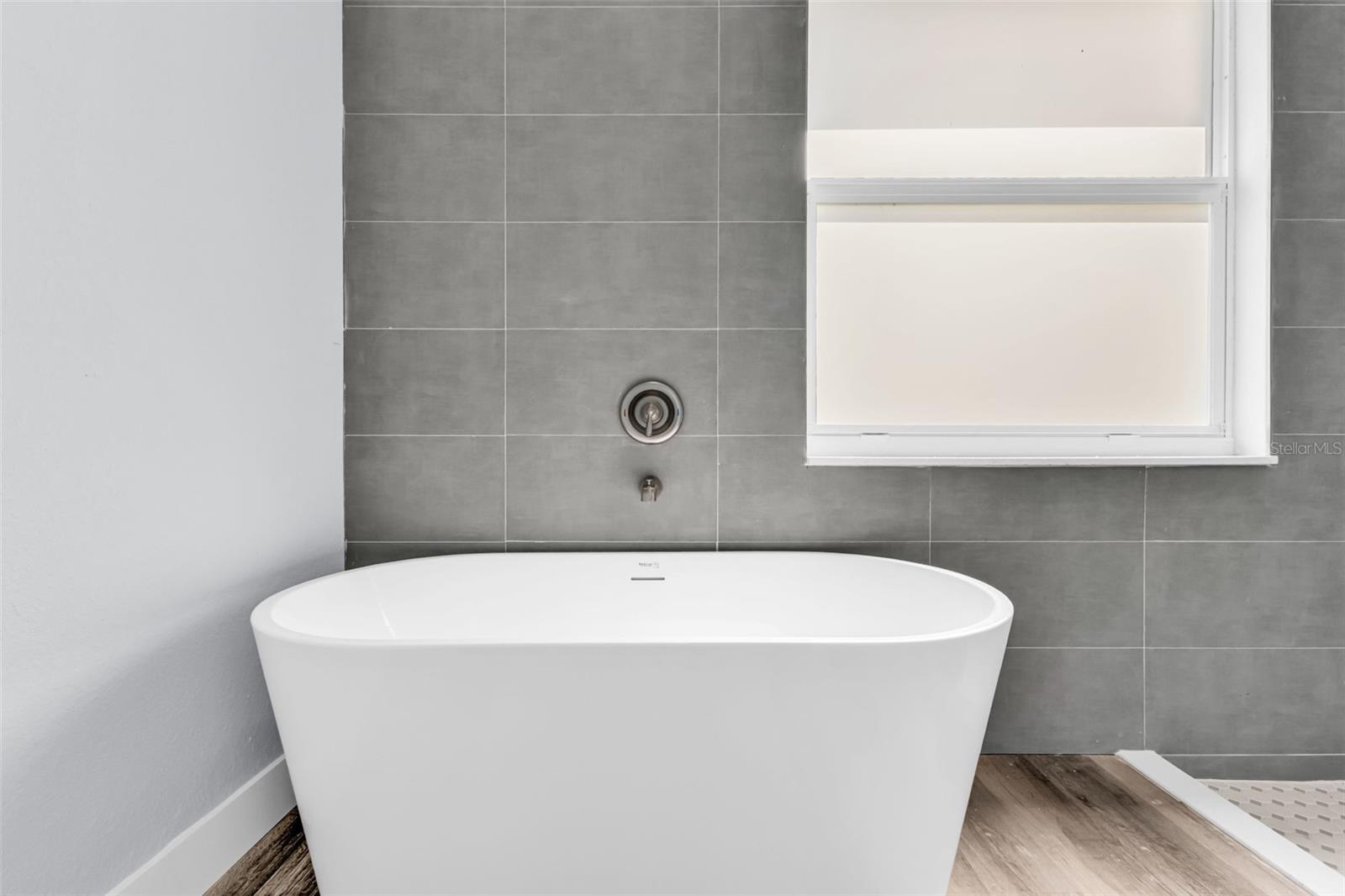 Image 34 of 51 For 3297 Swanee Road