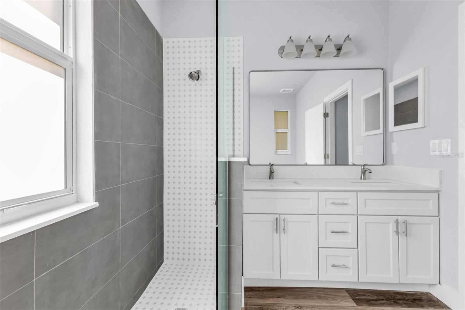 Image 36 of 51 For 3297 Swanee Road