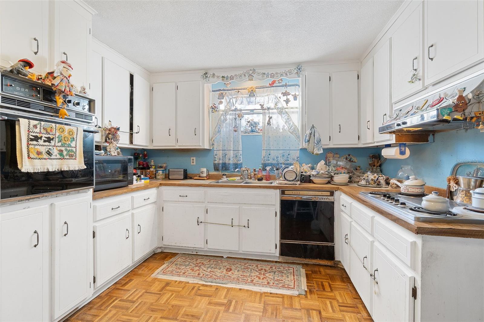 Image 23 of 31 For 5801 Blaze Avenue