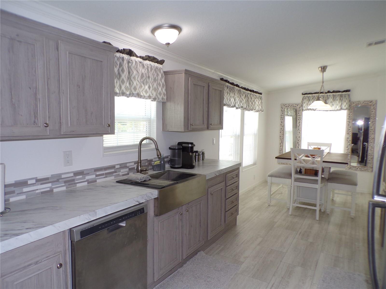 Image 3 of 53 For 721 Marlin Drive