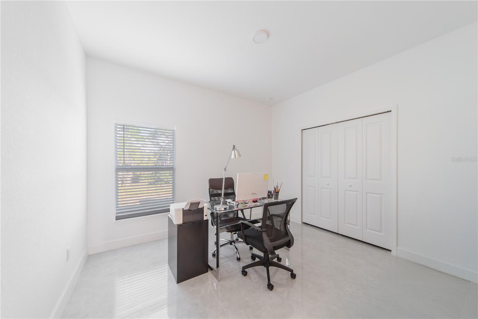 Image 15 of 35 For 15473 Lakeland Circle