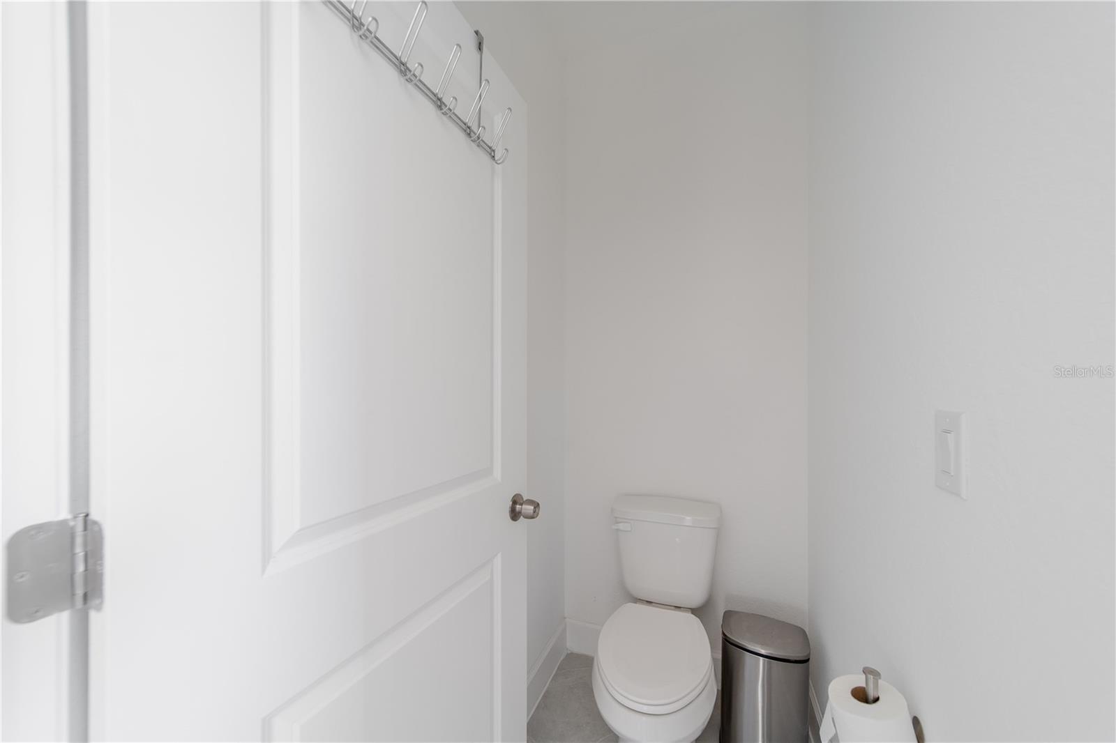 Image 21 of 35 For 15473 Lakeland Circle