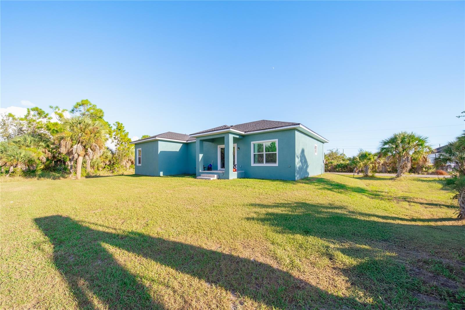 Image 27 of 35 For 15473 Lakeland Circle