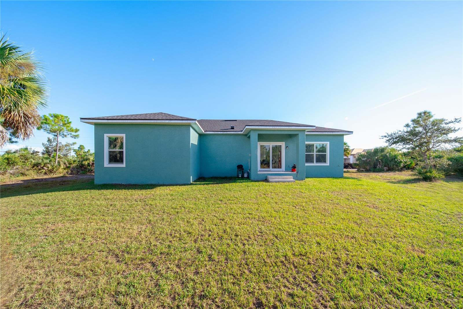 Image 28 of 35 For 15473 Lakeland Circle