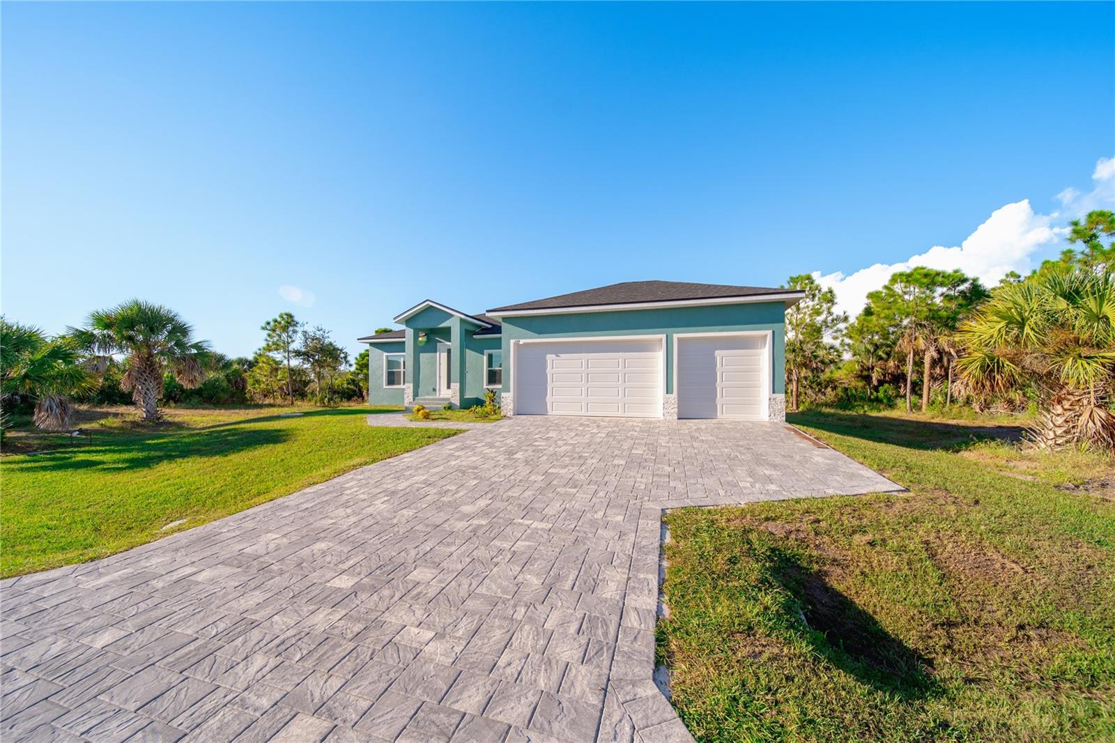 Image 30 of 35 For 15473 Lakeland Circle