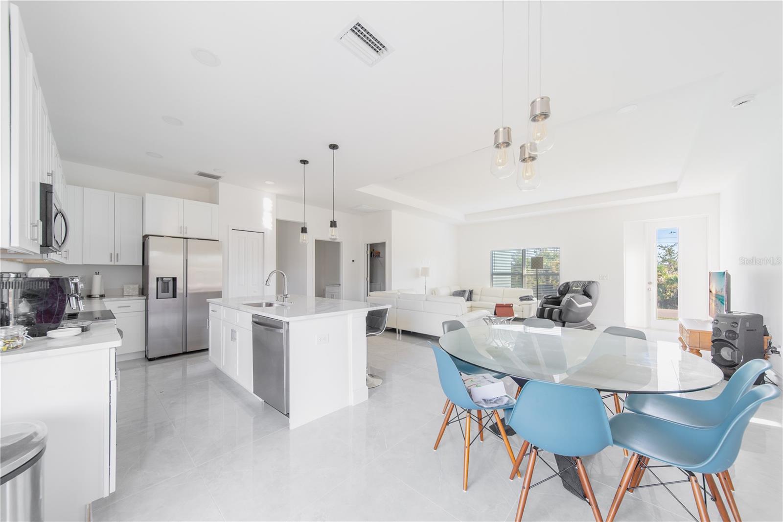 Image 5 of 35 For 15473 Lakeland Circle