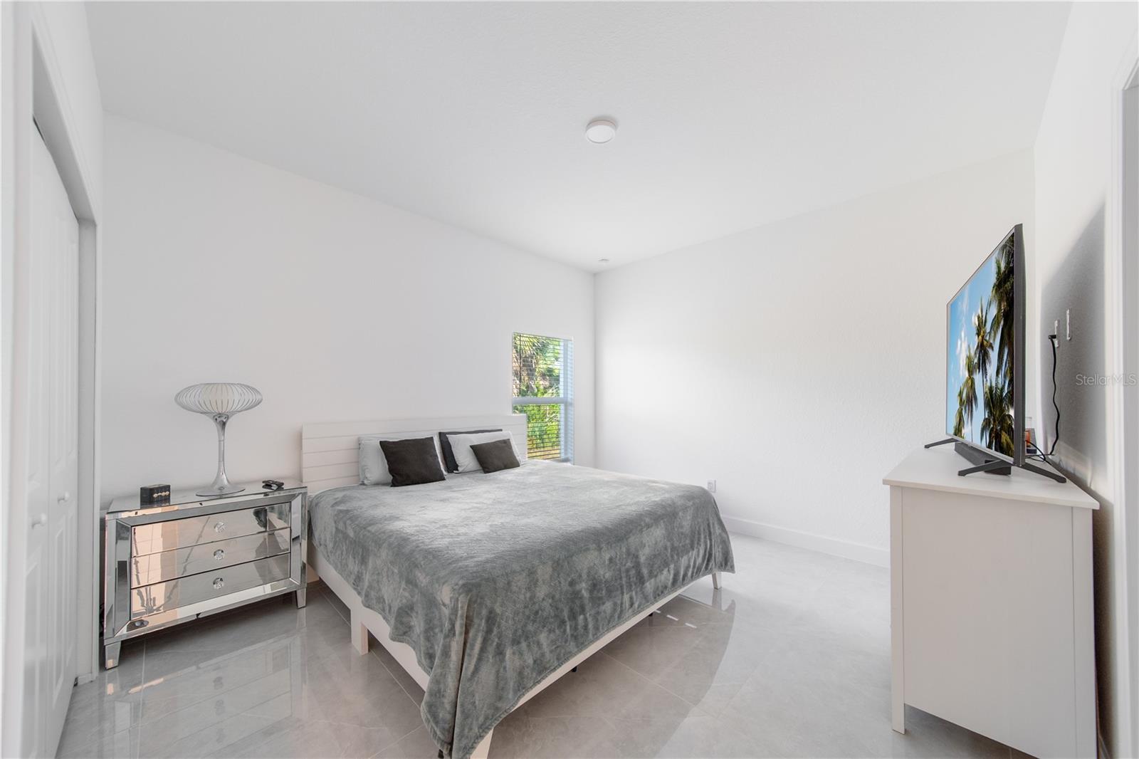 Image 8 of 35 For 15473 Lakeland Circle