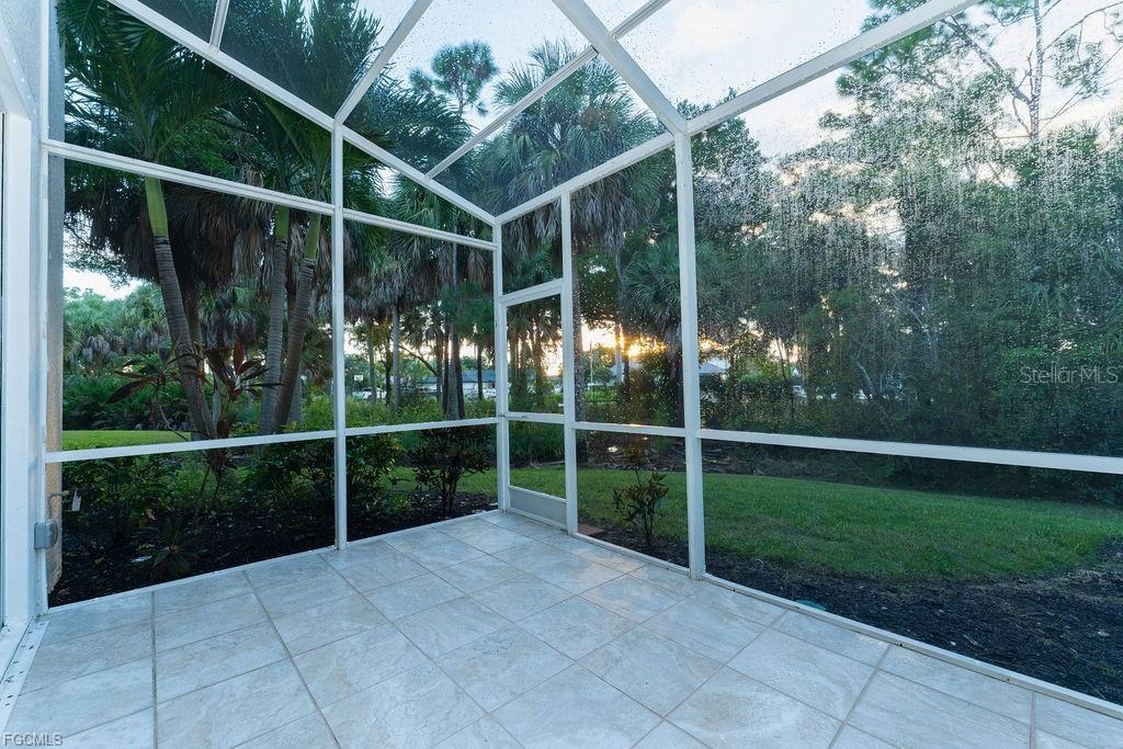 Image 12 of 48 For 8350 Village Edge Circle 4