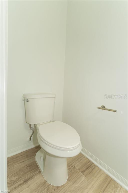 Image 21 of 48 For 8350 Village Edge Circle 4