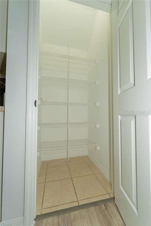 Image 23 of 48 For 8350 Village Edge Circle 4