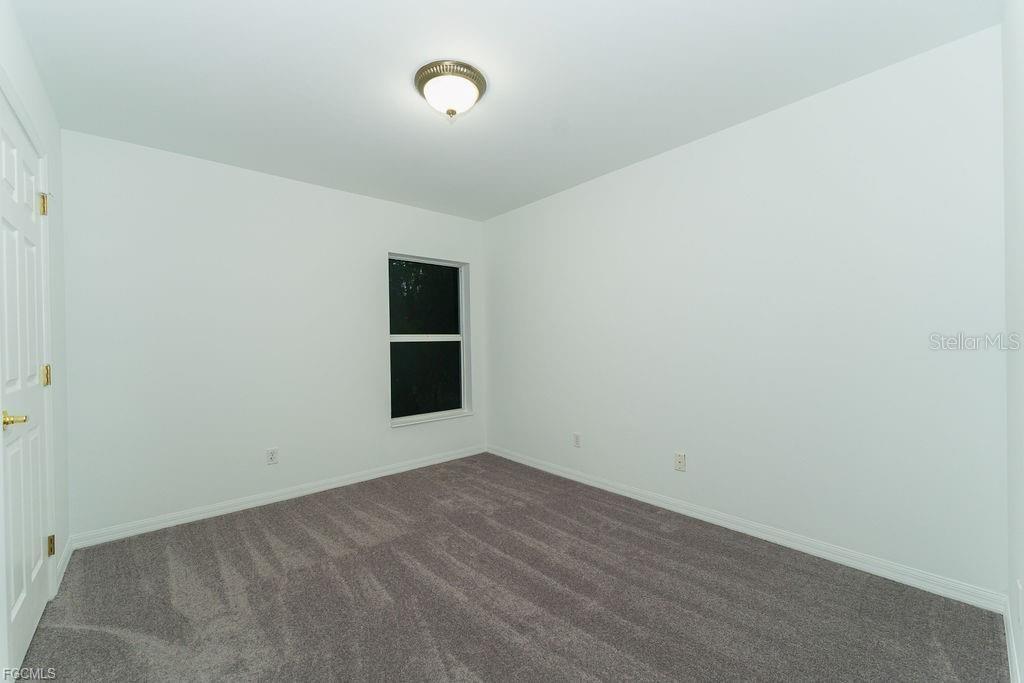 Image 37 of 48 For 8350 Village Edge Circle 4