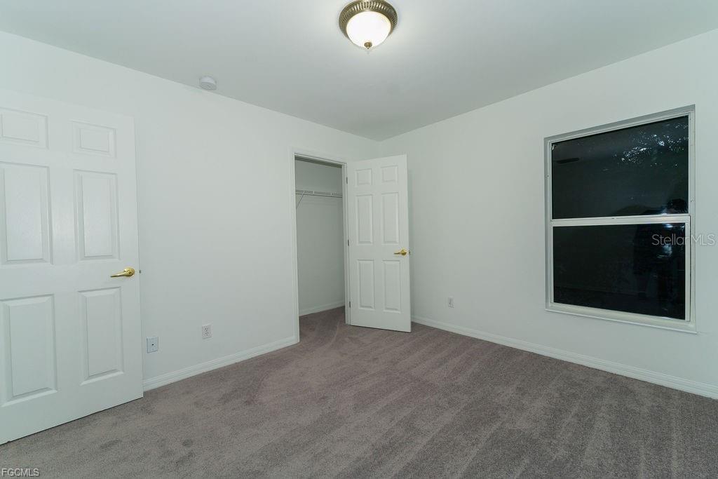 Image 38 of 48 For 8350 Village Edge Circle 4