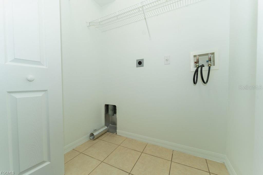 Image 39 of 48 For 8350 Village Edge Circle 4