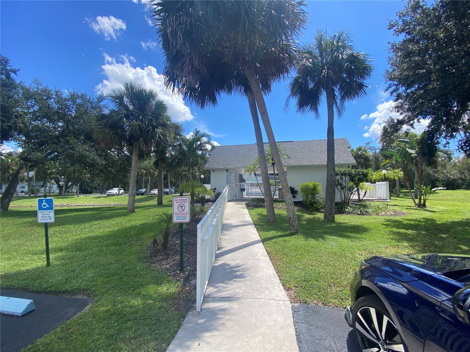 Image 13 of 17 For 1051 Forrest Nelson Boulevard 101