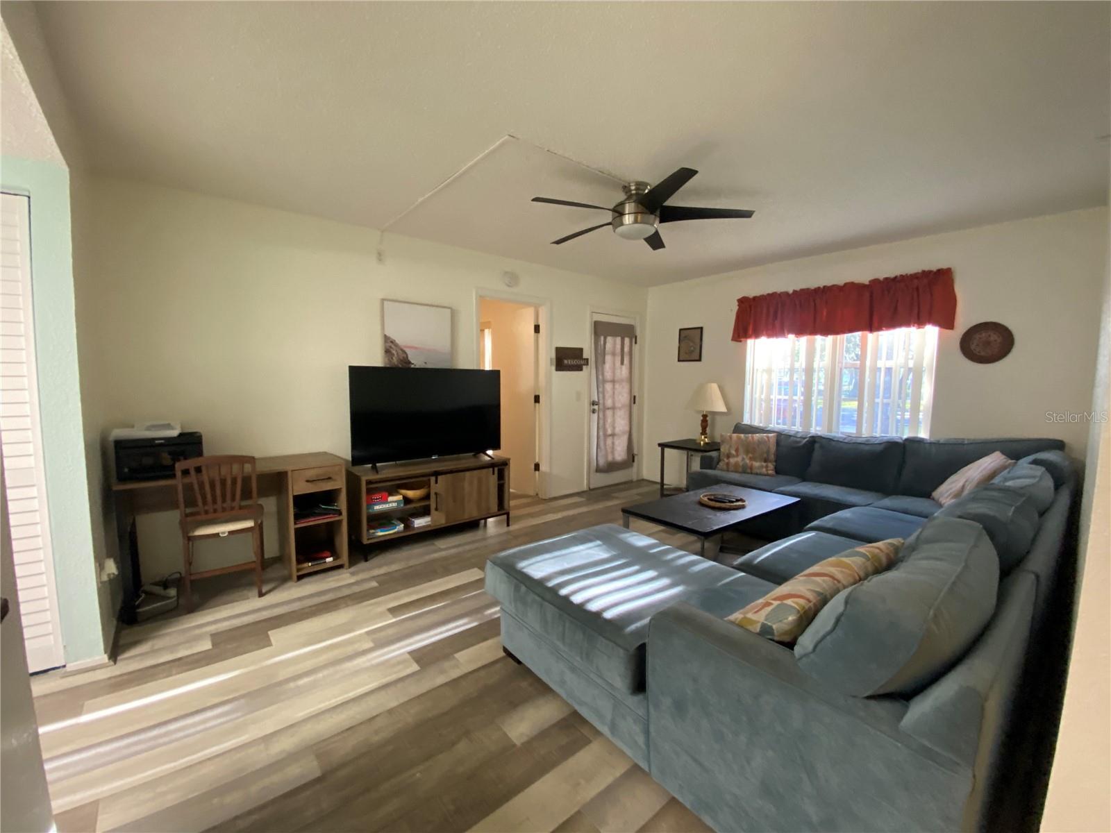 Image 3 of 17 For 1051 Forrest Nelson Boulevard 101