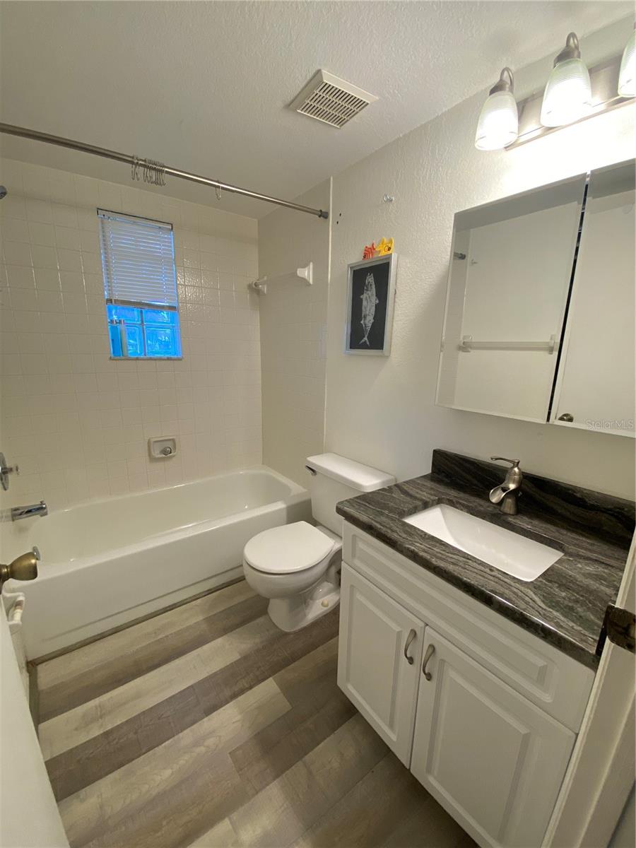 Image 7 of 17 For 1051 Forrest Nelson Boulevard 101