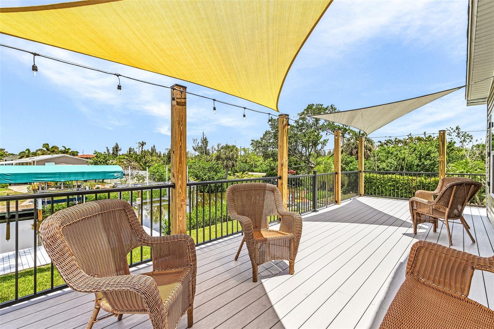 Image 19 of 27 For 3118 Bayberry Avenue