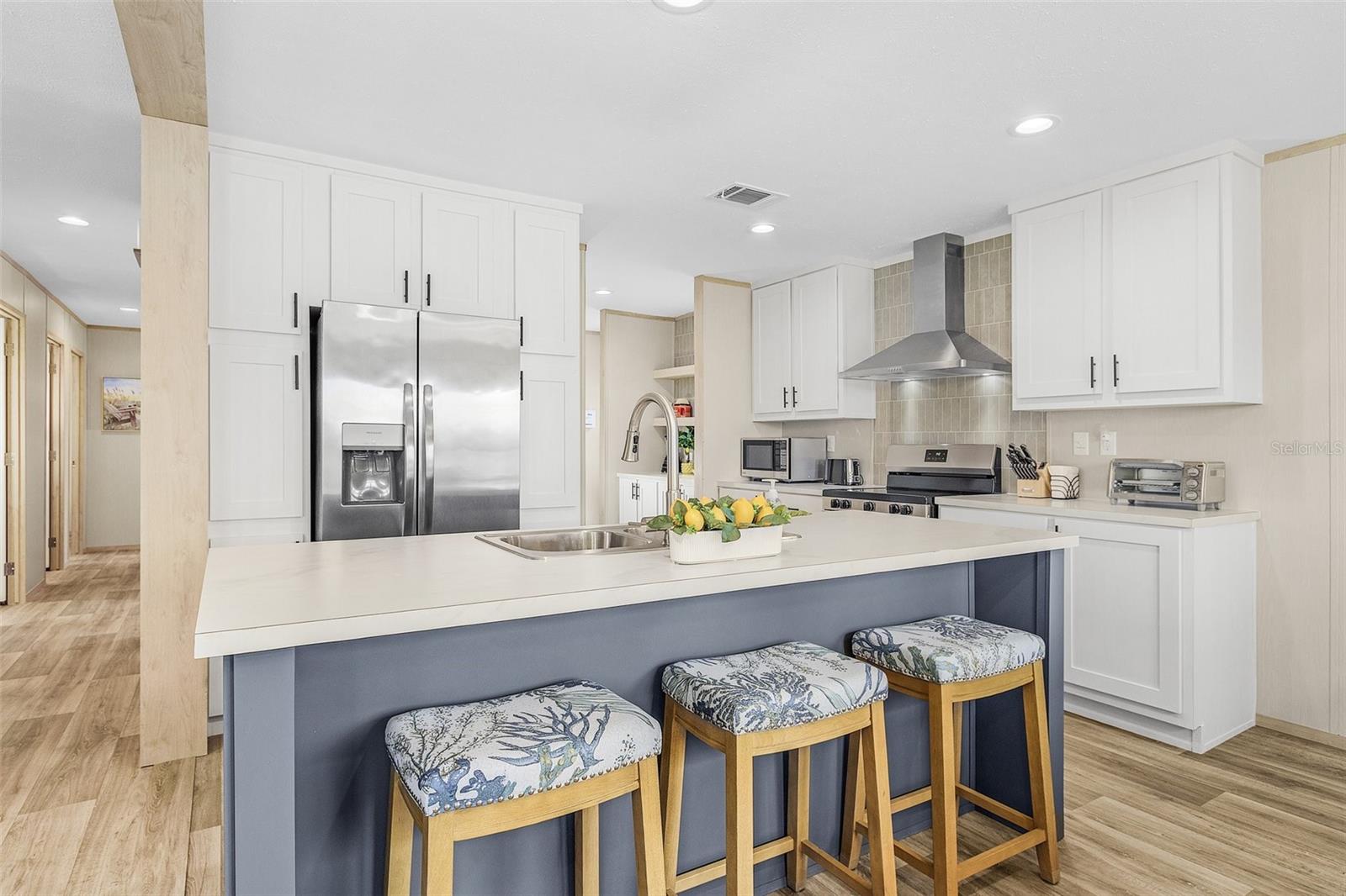 Image 5 of 27 For 3118 Bayberry Avenue