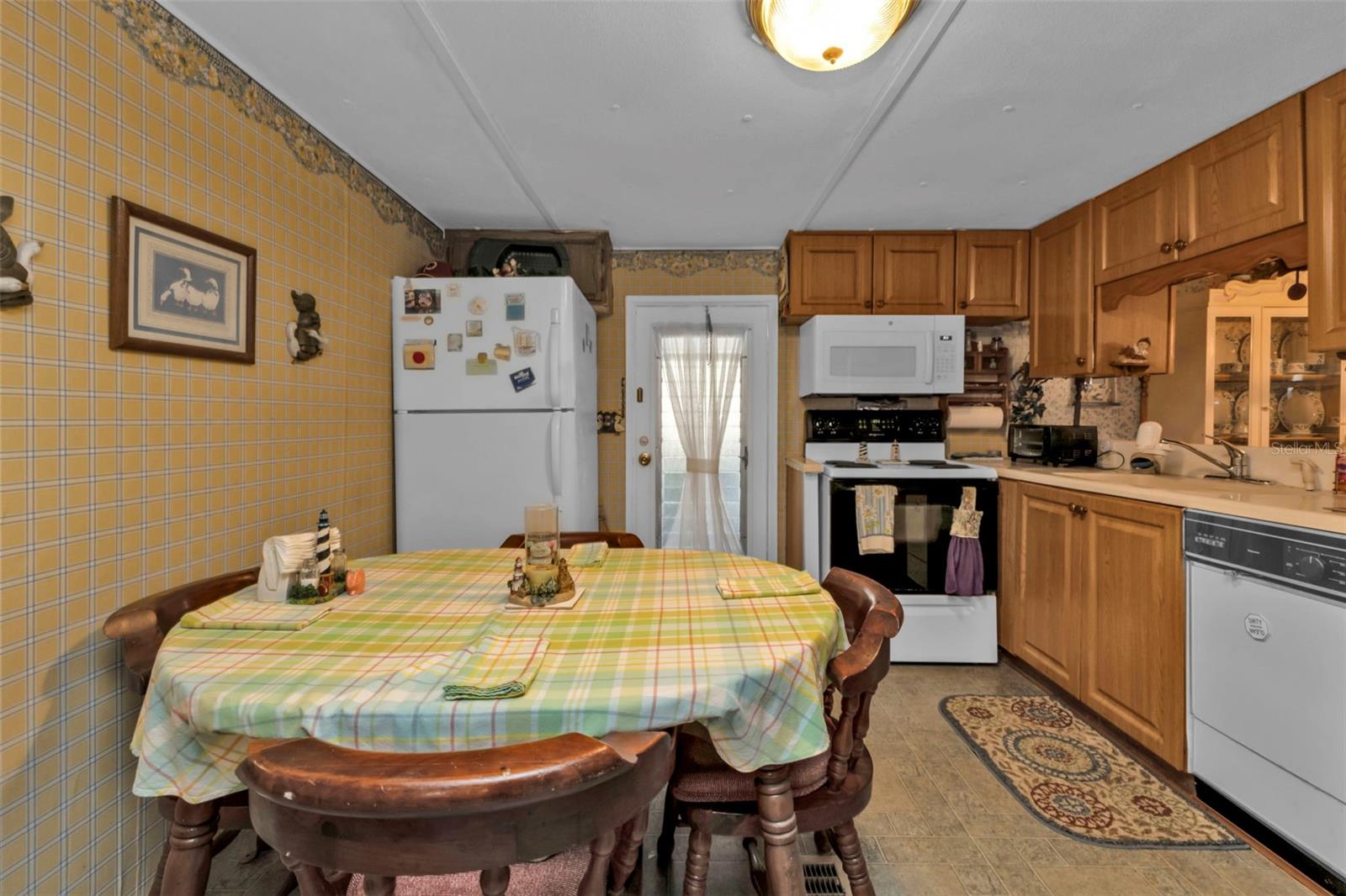 Image 10 of 48 For 10100 Burnt Store Road 25