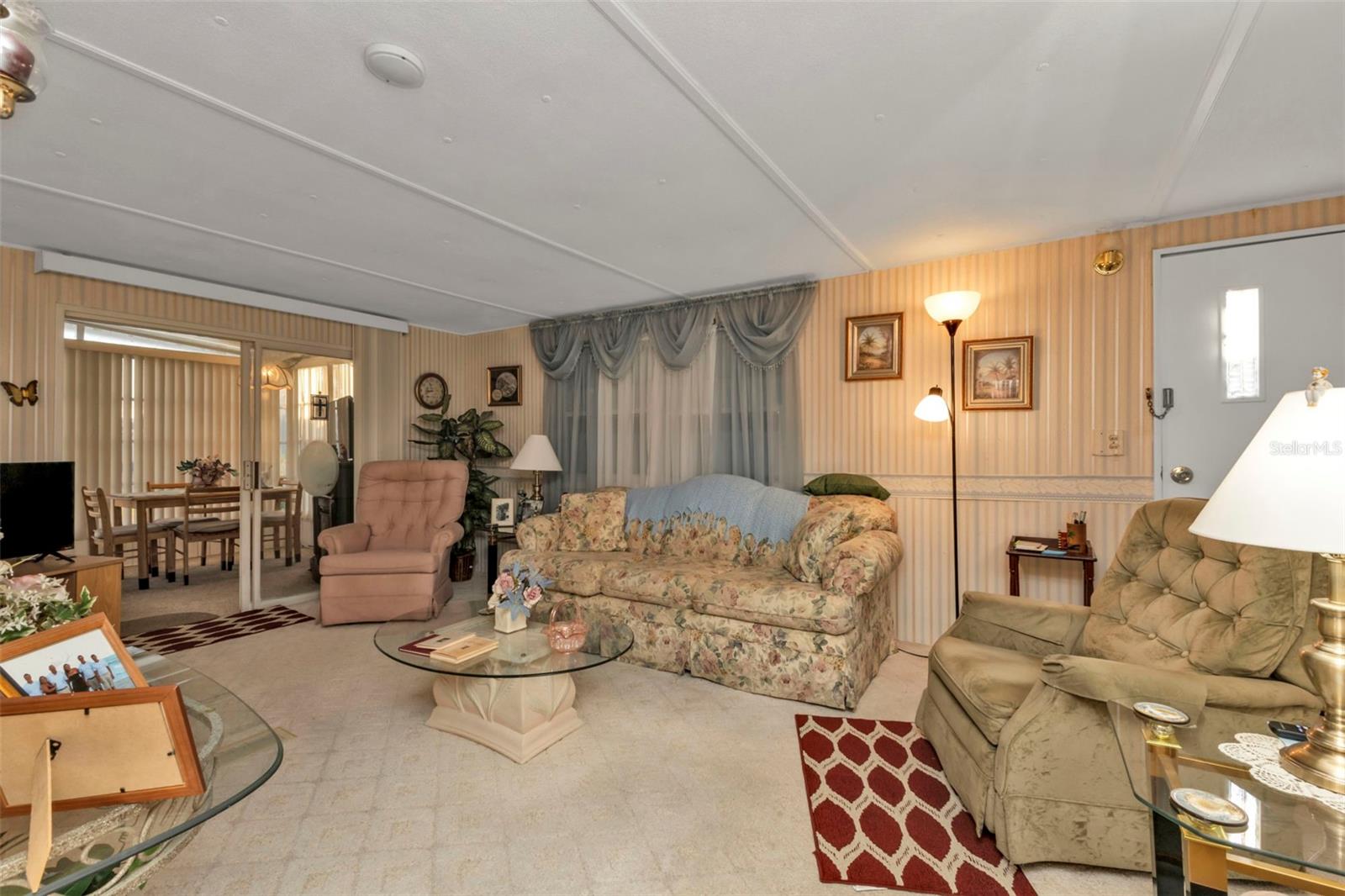 Image 13 of 48 For 10100 Burnt Store Road 25