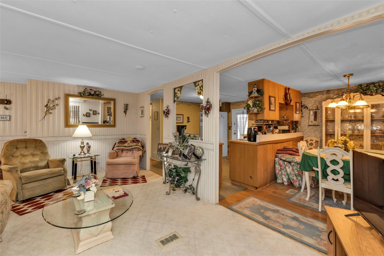 Image 14 of 48 For 10100 Burnt Store Road 25