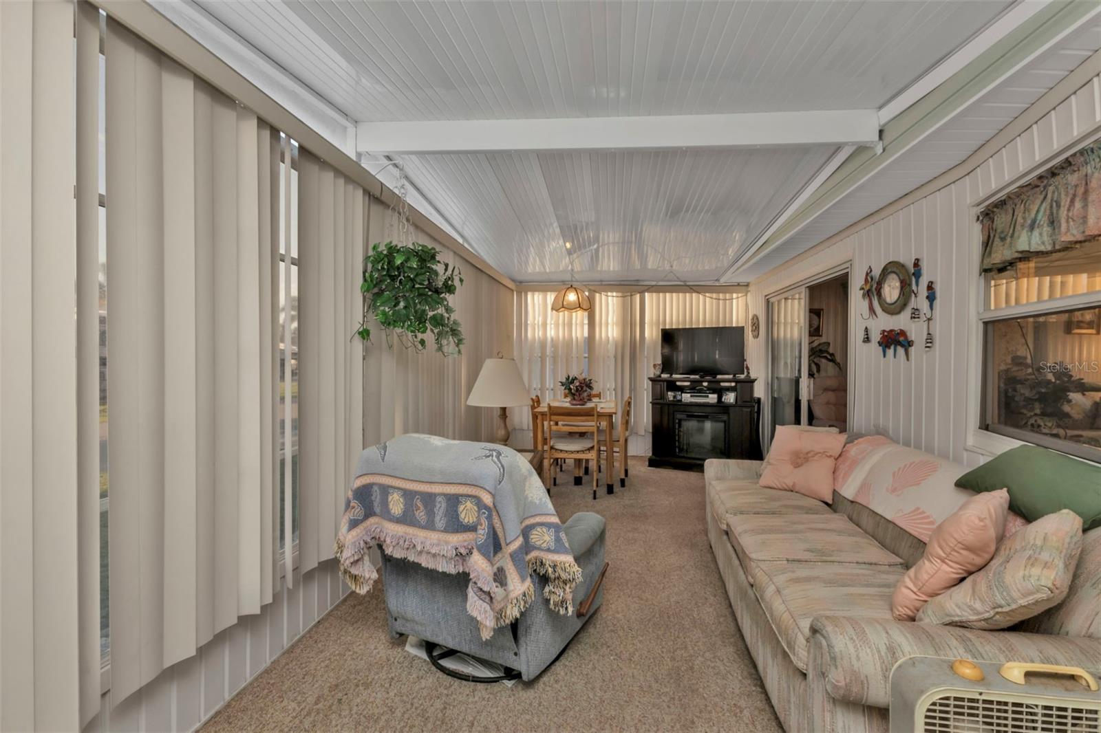 Image 17 of 48 For 10100 Burnt Store Road 25